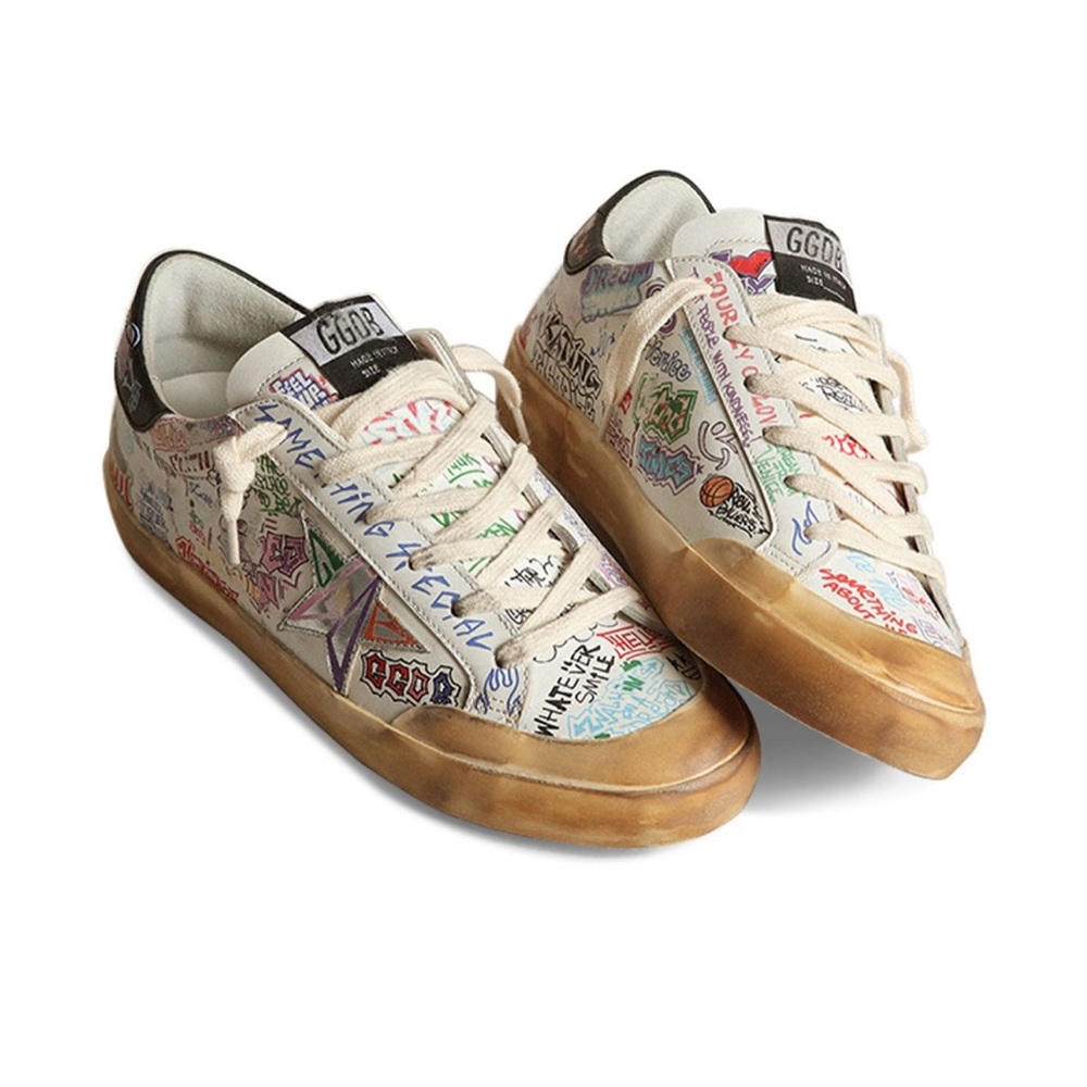 GOLDEN GOOSE
Super-Star Penstar Classic With List